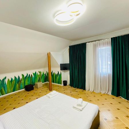 Quality Inn Tbilisi Exterior photo