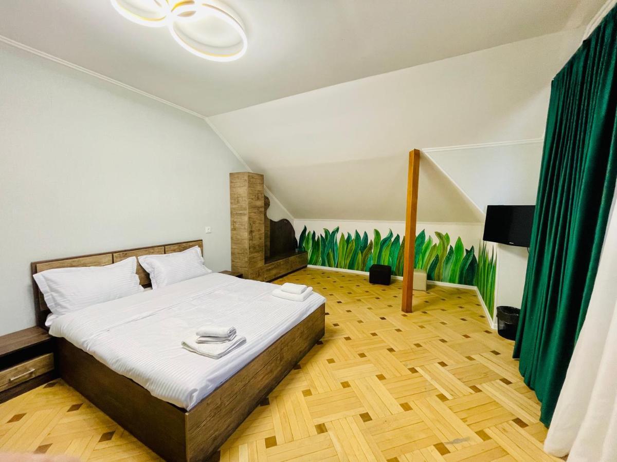 Quality Inn Tbilisi Exterior photo