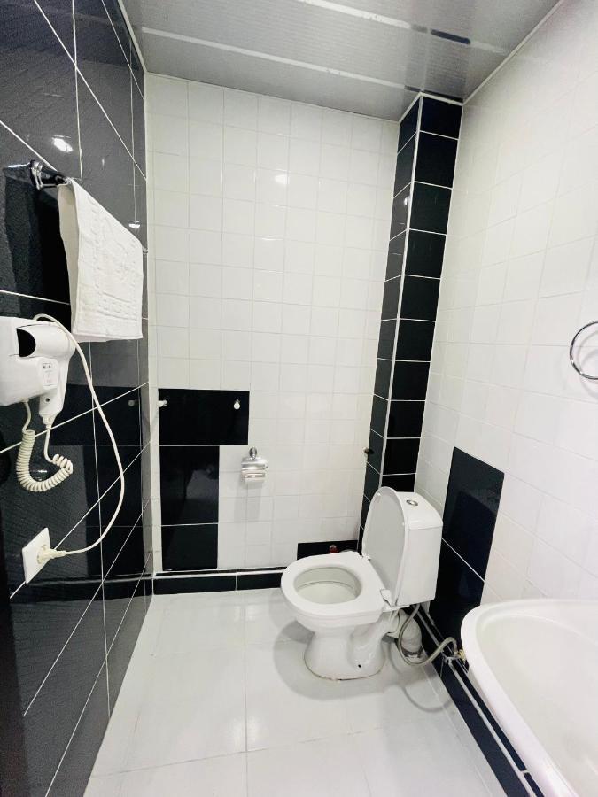 Quality Inn Tbilisi Exterior photo